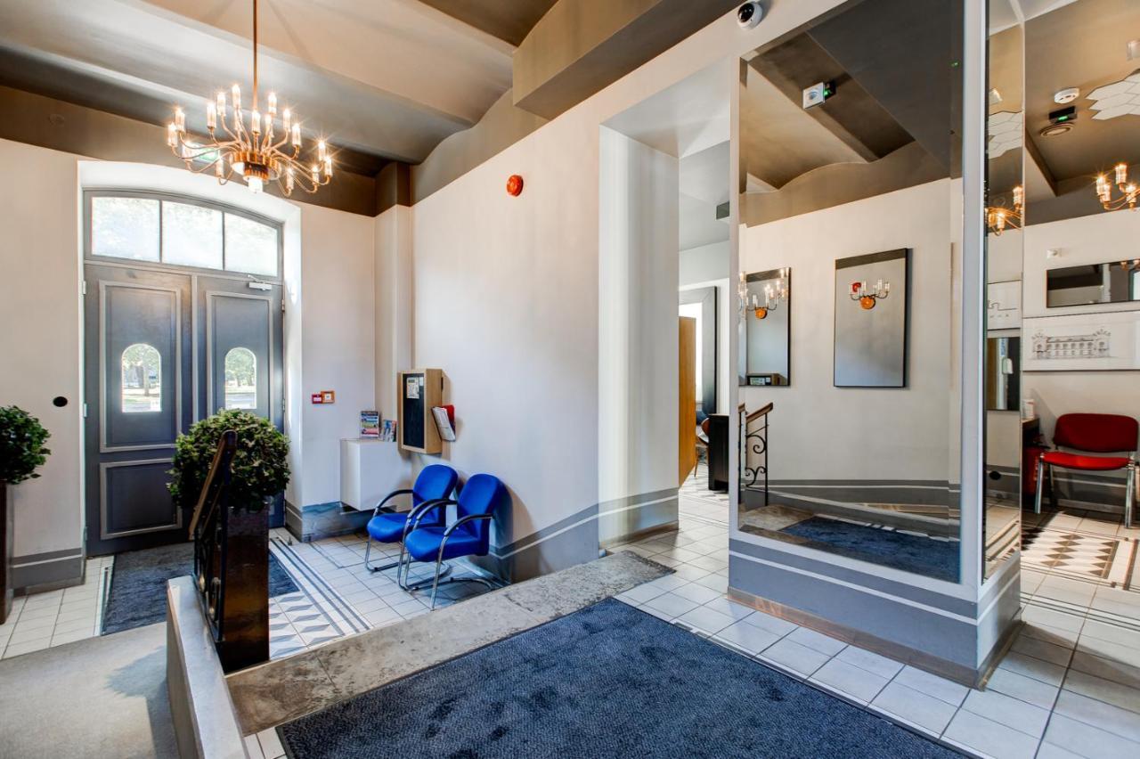 Stylish Studio In Perfect Location, 24H Reception Apartment Tallinn Exterior photo
