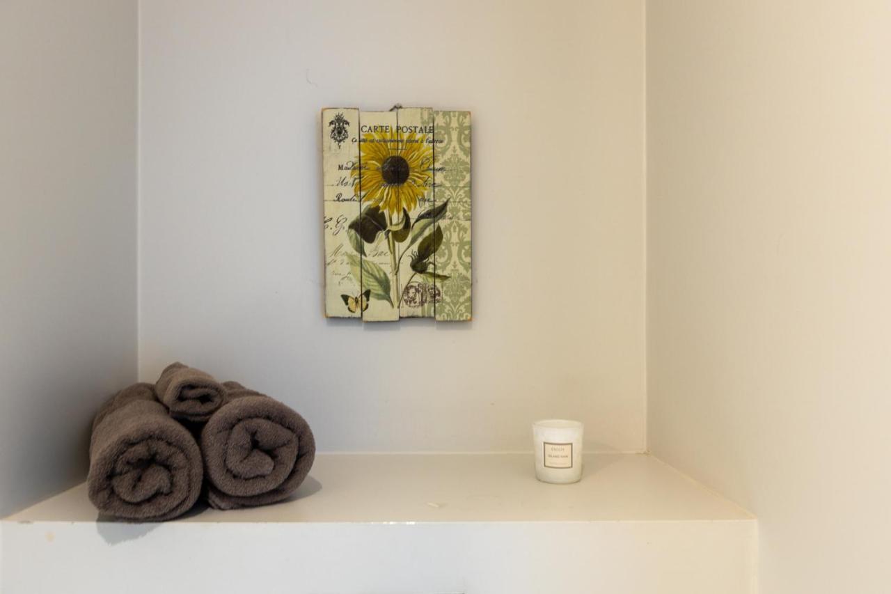 Stylish Studio In Perfect Location, 24H Reception Apartment Tallinn Exterior photo
