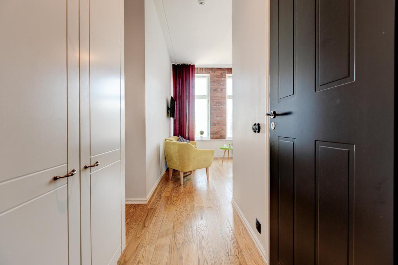Stylish Studio In Perfect Location, 24H Reception Apartment Tallinn Exterior photo